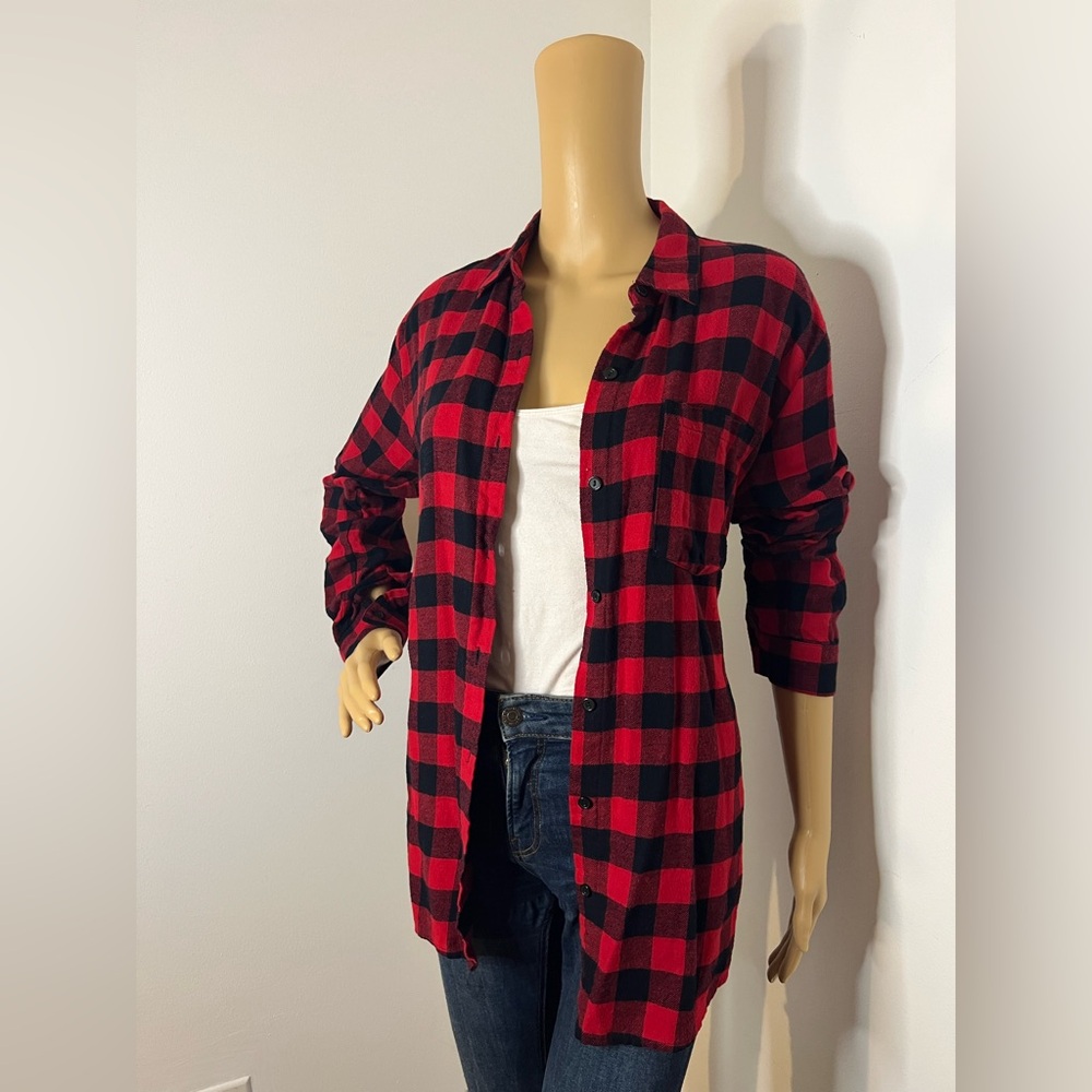 Forever 21 Red and Black 3/4 Sleeve Button Down Shirt - Picture 8 of 9